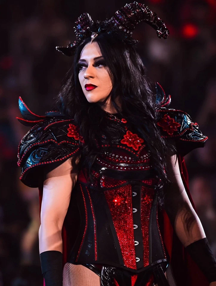 Impresión fotográfica póster Stephanie Vaquer 11x17 nueva campeona de la WWE WRESTLEPALOOZA NXT Foto 1 de 1