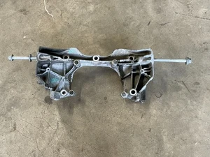 2024 2025 BMW I5 M60 Front Center Middle Mount Bracket G60 1620 OEM - Picture 1 of 9