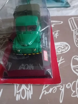 Citroën U 23 Dépanneuse  IXO Garage Moderne 1/43 en blister - Photo 1/4