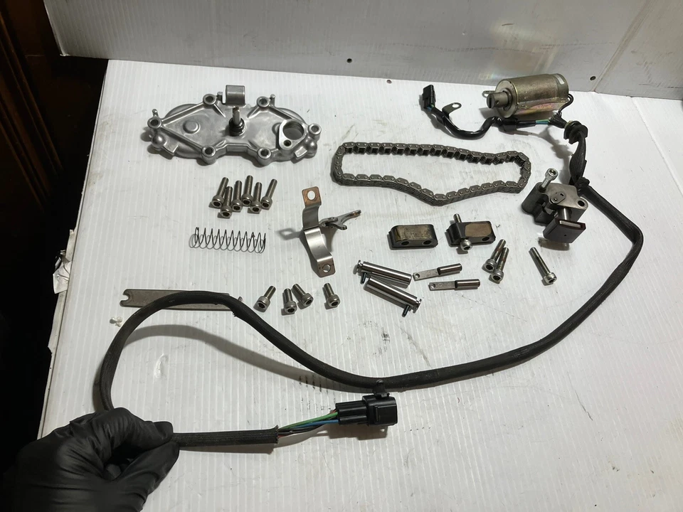 2005 Kawasaki Vulcan 2000 Cam Tensioner Assembly With Solenoid (Limited) (OEM) Foto 1 de 4