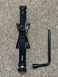 GENUINE CITROEN BERLINGO DISPATCH 2016-2024 TOOLKIT JACK LIFT SET + HANDLE BRACE - Picture 1 of 3