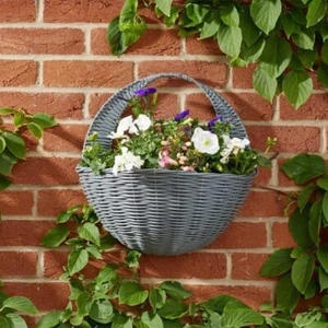 16'' Hanging Basket Wall Mounted Rattan Pre-Lined Garden Flowers Plants Holder - Picture 1 of 24