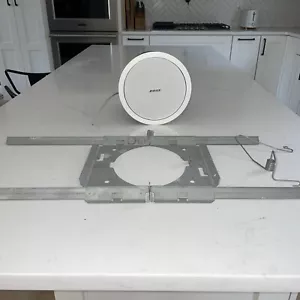 Bose Model 32 White Flush Mount Speaker. Ceiling Bracket Included. - Picture 1 of 8