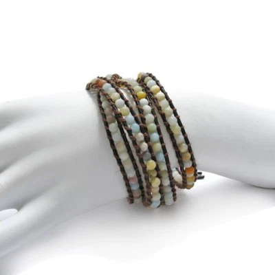Pulsera envolvente ajustable de cuero y amazonita con cuentas redondas Foto 1 de 2