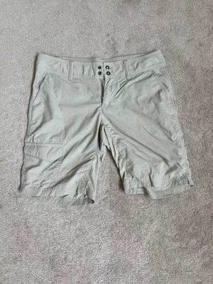 Columbia Omni-shade 防晒短裤裤子尺寸 2 米色户外远足 — 第 1/4 张图片