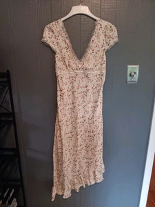 Kimchi Blue Long Floral V Neck Lace Ruffle Dress Medium (Ch) - Picture 1 of 10