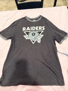 NFL Raiders Women Large T-shirt  - Picture 1 of 5