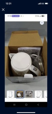 Электрический чайник Black+Decker с окном для воды, быстрое кипение и автоматическое отключение. - Изображение 1 из 3