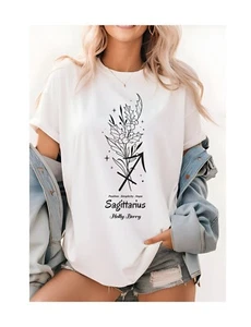 Sagittarius birth flower T-Shirt for Astrology Lovers - Picture 1 of 5