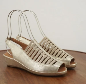 Gentle Souls Kenneth Lee Wedge Slingback Sandals Sz 6 M Silver Metallic Leather - Picture 1 of 9