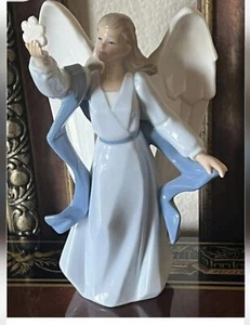 Hallmark Vintage Snowflake Angel 8.5 Inches Christmas Holiday Snow Figure Statue - Picture 1 of 4