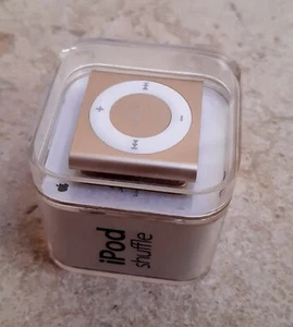 iPod Shuffle 2GB Dorado Modelo A1373 NUEVO Y EN CAJA - Imagen 1 de 3