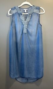Liz Lange Maternity Sleeveless Lace Trim Shift Dress Sz S Soft Denim Blue