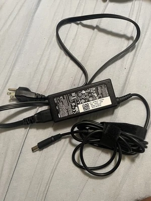 Cargador Dell 65W con adaptador de cable de alimentación portátil usado buen estado Foto 1 de 4