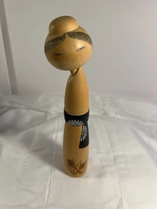 Sosaku Suigai Sato Holz Kokeshi Puppe 9 Zoll groß Handarbeit in Japan VINTAGE  - Bild 1 von 14
