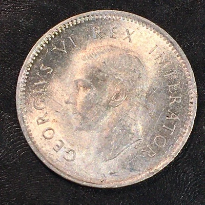 1941 South Africa 3 Pence Silver Coin- Exact Coin Shown #R154 - Image 1 of 2