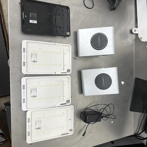 IPort LaunchPort BaseStation mit iPort Launch Am 2 schwarz weiß Hülle/Hülle Mini - Bild 1 von 6