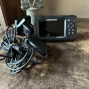 Lowrance Hook Reveal 5 SplitShot Unit Only Excellent Condition - Picture 1 of 11