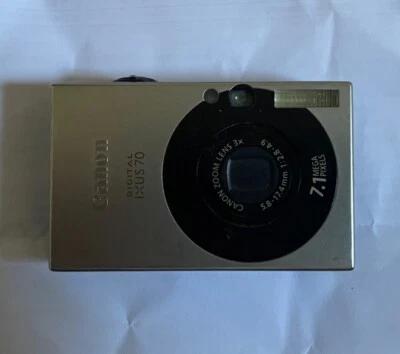 Canon IXUS 70 7,1 MP Digitalkamera - Silber / Schwarz - MIT MANKO - Bild 1 von 2