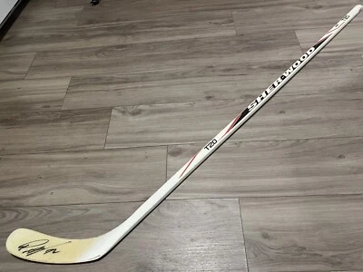 PATRIC HORNQVIST AUTOGRAPHED HOCKEY STICK PITTSBURGH PENGUINS STANLEY CUP CHAMP - Image 1 of 2