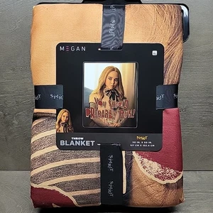 MEGAN Killer Doll Throw Blanket 50x60 M3GAN Horror Movie You Should Probably Run - Foto 1 di 5