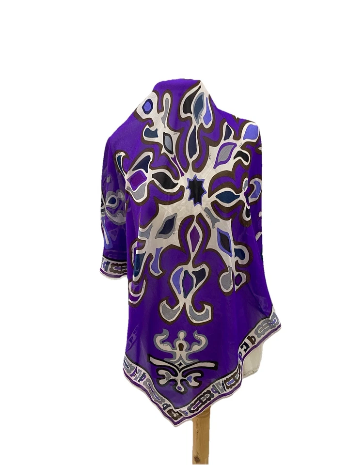 Шарф шелковый многоцветный с монограммой Emilio Pucci S1# 34 дюйма - Изображение 1 из 4