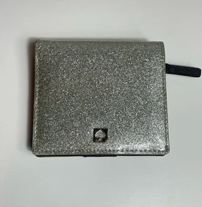 Kate Spade Mavis Street Serenade Wallet Silver Glimmer New - Picture 1 of 12
