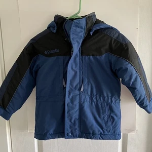 Boys Columbia Winter Puffer Ski Coat Size XXS-4/5-Black & Blue insulated-Hooded - Picture 1 of 16