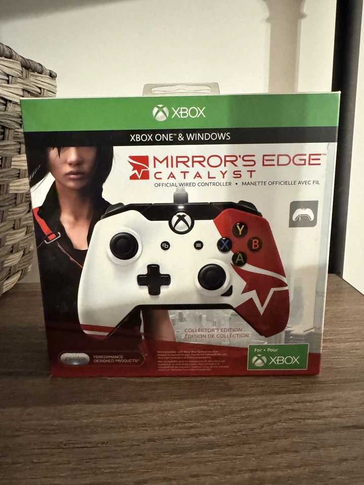 Mirror's Edge Official Wired Controller Limited Edition - Xbox One **BRAND NEW** - Image 1 of 4