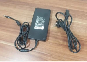 Caricabatterie Alimentatore originale Dell 240W 19,5 12,3A usato ottimo - Foto 1 di 6