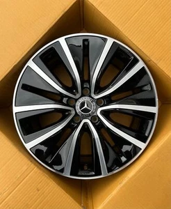 Original Mercedes CLS W257 X257 18 Pouces Alliage A2574010700 8,0Jx18 ET33 Neuf - Photo 1 sur 6