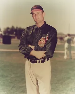 Vintage 8 X 10 Photo of Cleveland Indians Bob Lemon - Great for Autographs - Picture 1 of 1