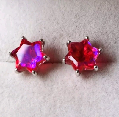 Pendientes estrella de cuarzo volcánico rosa en platino sobre plata de ley 9,30 quilates Foto 1 de 4