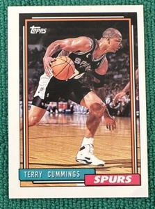 1992-93 Topps ๐ Blank Back Error ๐Terry Cummings ๐ San Antonio Spurs - Picture 1 of 2