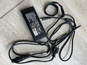 Dell Laptop 90 W watt AC Adapter Excellent Cond AA90PM111 - Picture 1 of 3