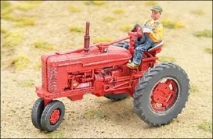 HO 1:87 GHQ # 60001 - 1950's Red Farm Tractor KIT - Picture 1 of 2