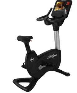 Life Fitness 95C Discover SE Upright Bike - Picture 1 of 3