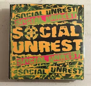SOCIAL UNREST – SOCIAL UNREST - VINYL 7” GREEN LTD ED EP - VG+ - Picture 1 of 2