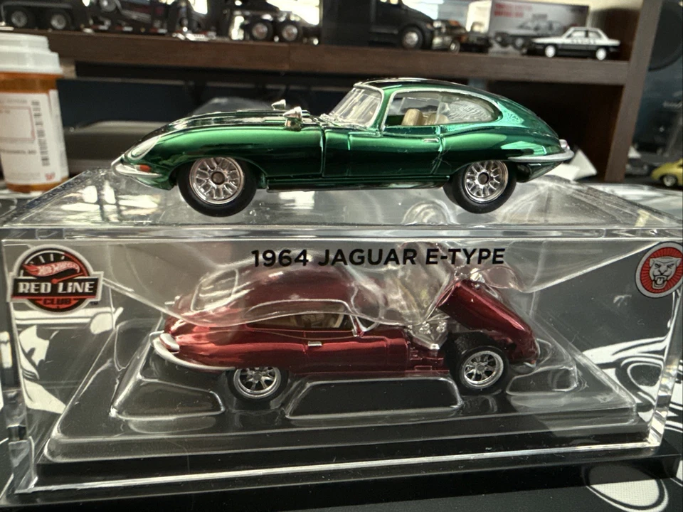Jaguar E-Type Spectraflame 1964 exclusivo de Hot Wheels RLC verde rojo lote de 2 Foto 1 de 1