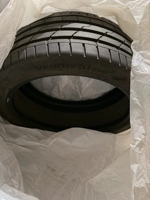 4x Hankook Ventus S1 evo3 235/40 R19 96W  - Bild 1 von 2