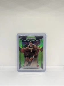 Panini Prizm Draft Picks 2019-20 verde neón/125 Carsen Edwards #98 novato radiocontrol - Imagen 1 de 2