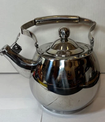 Lepicure Stainless Steel Whistling Tea Kettle  Silver Finish Kitchen  18/10 READ - Image 1 of 4