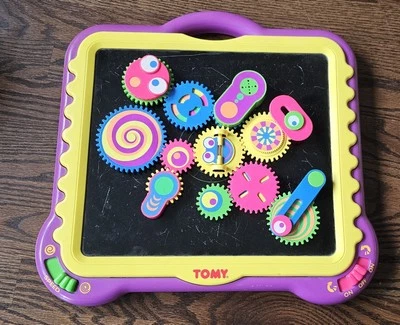 Tomy Gearation Lote 11 Engranajes Magnéticos con Batería STEM Sensory 1997 De Colección ¡Funciona! Foto 1 de 4