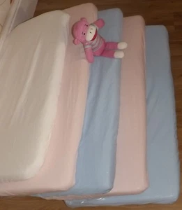 2 x Cotton Fitted Sheet Compatible With Snuzpod Bedside Crib Assorted colours - Picture 1 of 3