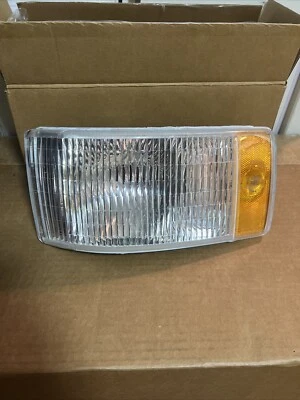 NOS 93-96 Cadillac Fleetwood Left Driver Side Turn Signal Marker Cornering Light - Image 1 of 4