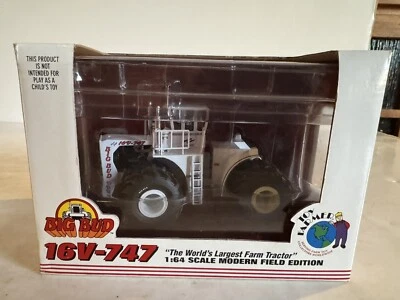 Big Bud 16V-747 Tractor 4WD Duals Factory Edition DCP 1:64 Scale Toy Farmer - Image 1 of 4