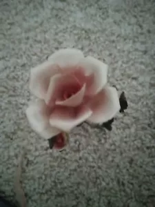 Vintage Capodimonte Single Red/Pink Rose on a Metal Standing Stem Chipped - Picture 1 of 4