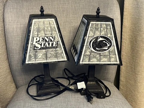 (2) Penn State Nittany Lions Collegiate Imitation Stained Glass Style Lamps 13” Cover