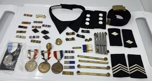ROTC Pins Bandstäbe Ehrengarde Pin Medaillen Nationals Bänder Schulterbretter - Bild 1 von 22