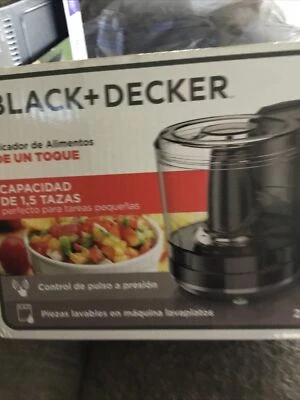 NEW Black & Decker 1.5 cup capacity one-touch chopper - Image 1 of 4